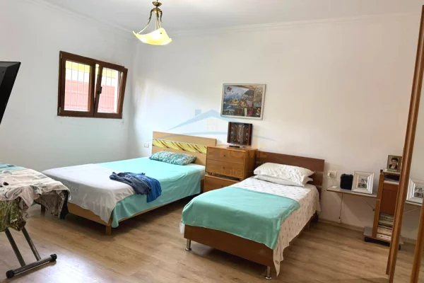 Shtepi ne shitje Apartament ne Tirane, 1+1, Mobilimi E mobiluar, Pagesa 220,000  Euro.