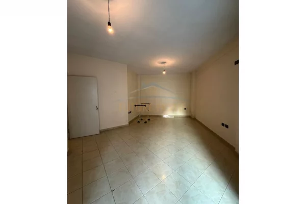 Shtepi ne shitje 1+1 ne Tirane - 97,000 Euro