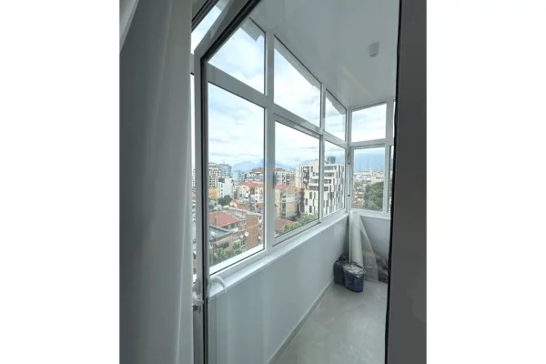 Shtepi ne shitje Apartament ne Tirane, 1+1, Mobilimi E mobiluar, Pagesa 189,000  Euro.