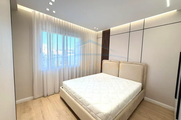 Shtepi ne shitje Apartament ne Tirane, 2+1, Mobilimi E mobiluar, Pagesa 165,000  Euro.