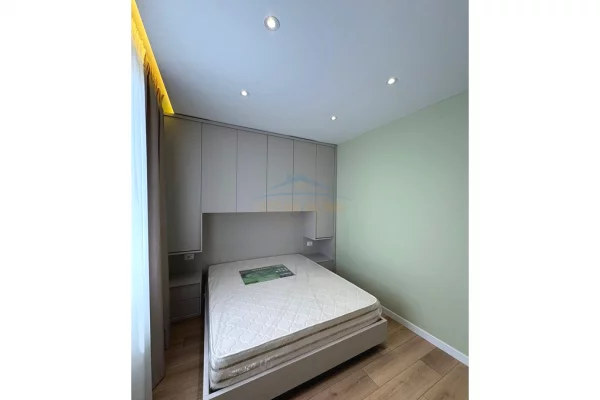Shtepi ne shitje Apartament ne Tirane, 2+1, Mobilimi E mobiluar, Pagesa 235,000  Euro.