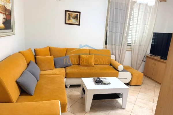 Shtepi me qera Apartament ne Tirane, 1+1, Mobilimi E mobiluar, Pagesa 50,000  Leke.