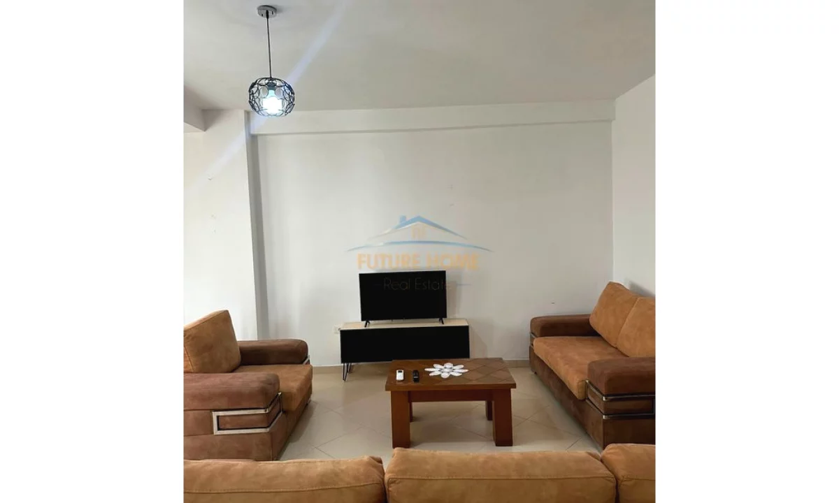 Shtepi me qera Apartament ne Tirane, 2+1, Mobilimi E mobiluar, Pagesa 450  Euro.