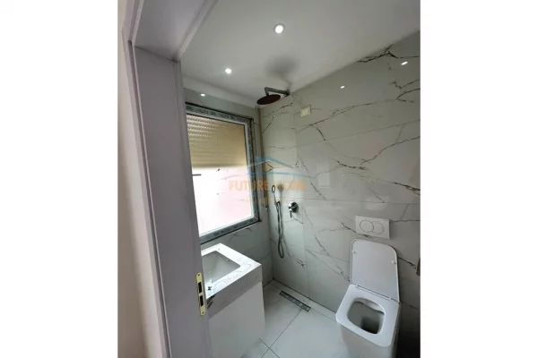 Shtepi me qera Apartament ne Tirane, 2+1, Mobilimi E mobiluar, Pagesa 450  Euro.