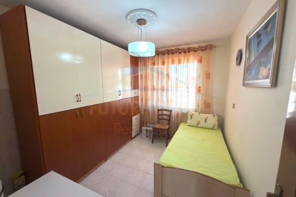 Shtepi me qera Apartament ne Tirane, 2+1, Mobilimi E mobiluar, Pagesa 500  Euro.