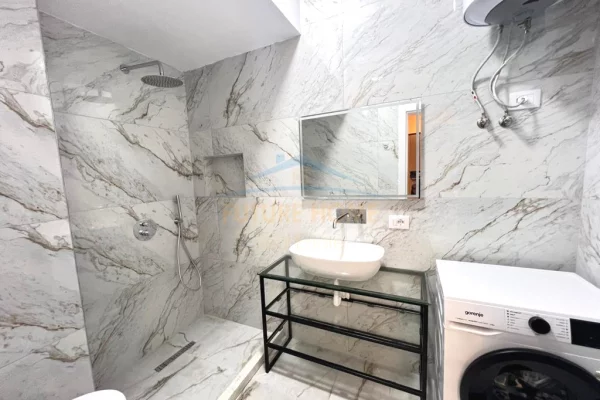 Shtepi me qera Apartament ne Tirane, 1+1, Mobilimi E mobiluar, Pagesa 450  Euro.