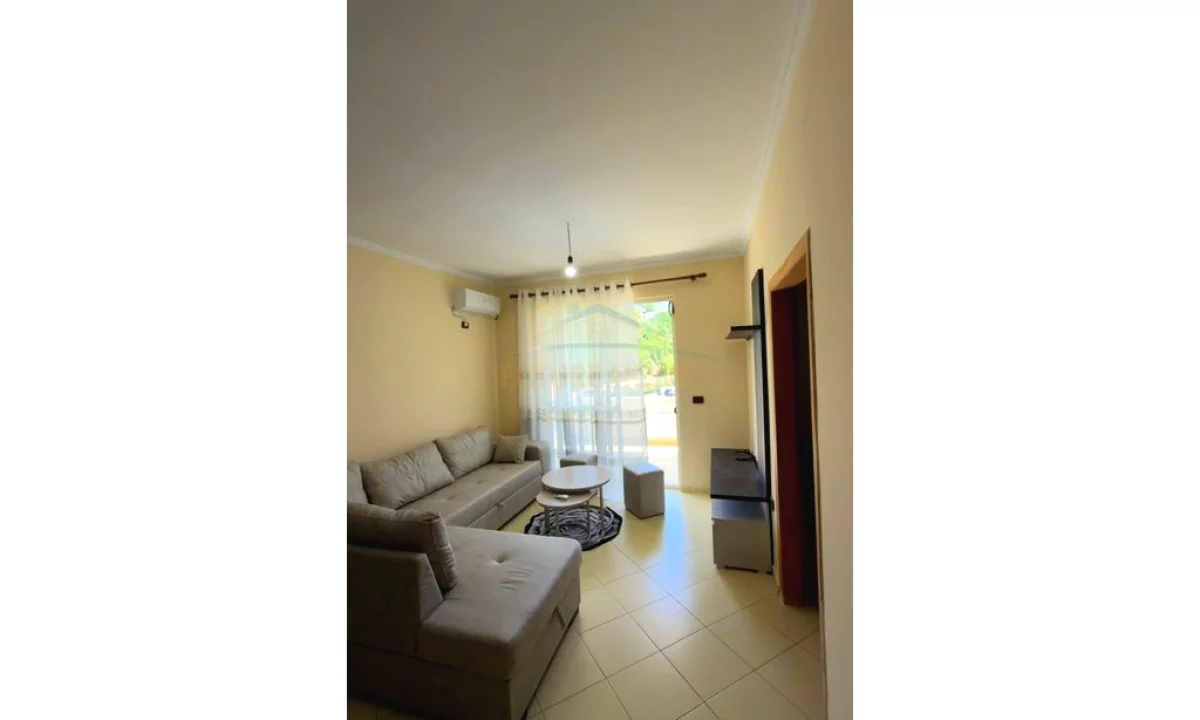Shtepi me qera Apartament ne Tirane, 1+1, Mobilimi E mobiluar, Pagesa 350  Euro.