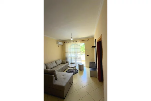 Shtepi me qera 1+1 ne Tirane - 350 Euro