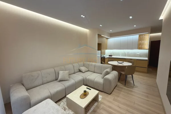 Shtepi me qera 2+1 ne Tirane - 900 Euro