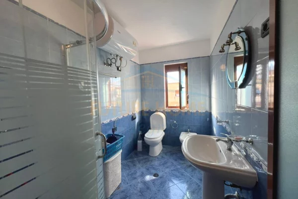 Shtepi me qera Apartament ne Tirane, 1+1, Mobilimi E mobiluar, Pagesa 475  Euro.
