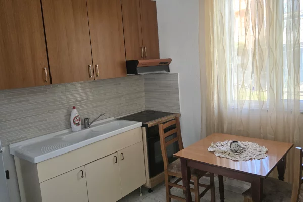 Casa in affitto 1+1 a Tirana - 32,000 Leke