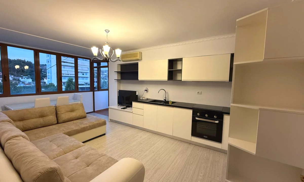 Shtepi me qera Apartament ne Vlore, 1+1, Mobilimi E mobiluar, Pagesa 33,000  Leke.
