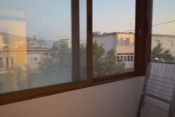 Shtepi me qera Apartament ne Vlore, 1+1, Mobilimi E mobiluar, Pagesa 33,000  Leke.