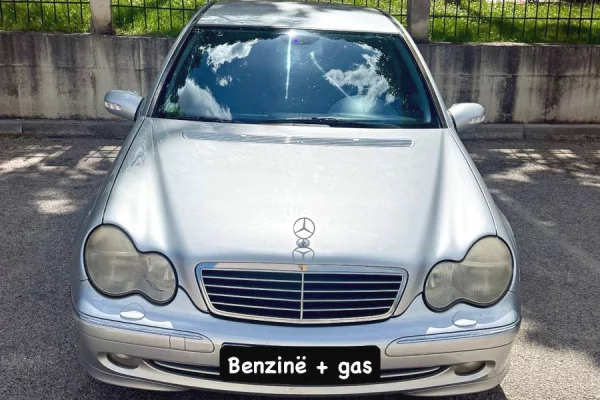 Auto in Vendita a Koriza, Mercedes-Benz, 2002 gasoline-gas,Kambio Manual Pagamento 3,200  Euro.