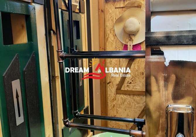 Jepet me qera Bar Restorant Piceri buze rruges se Kavajes prane Condor Center (ID 4271814)