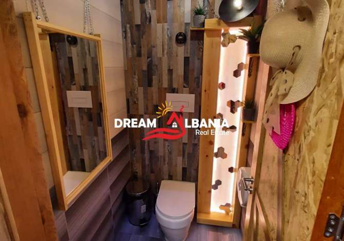 Jepet me qera Bar Restorant Piceri buze rruges se Kavajes prane Condor Center (ID 4271814)