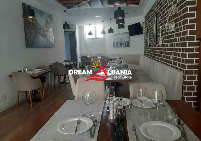 Ambiente Commerciale in Affitto a Tirana - 3,500 Euro