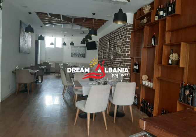 Ambiente Commerciale in Affitto a Tirana - 3,500 Euro