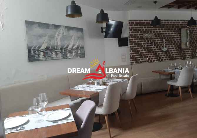 Ambiente Commerciale in Affitto a Tirana - 3,500 Euro