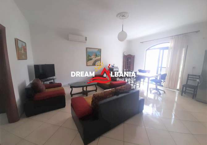 Shtepi ne shitje Vila Luksoze ne Tirane, 7+1, Mobilimi E mobiluar, Pagesa 660,000  Euro.