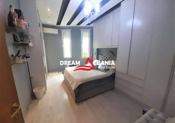 Shtepi ne shitje Vila Luksoze ne Tirane, 7+1, Mobilimi E mobiluar, Pagesa 660,000  Euro.