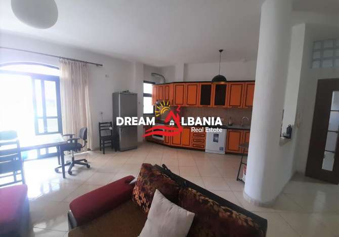 Shtepi ne shitje Vila Luksoze ne Tirane, 7+1, Mobilimi E mobiluar, Pagesa 660,000  Euro.