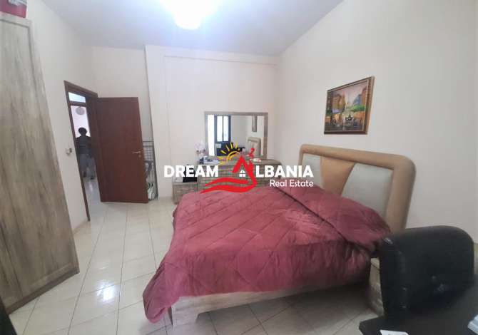 Shtepi ne shitje Vila Luksoze ne Tirane, 7+1, Mobilimi E mobiluar, Pagesa 660,000  Euro.