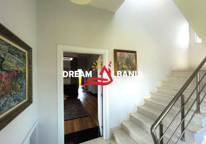 Shtepi me qera Vila Luksoze ne Tirane, 6+1, Mobilimi E mobiluar, Pagesa 3,000  Euro.