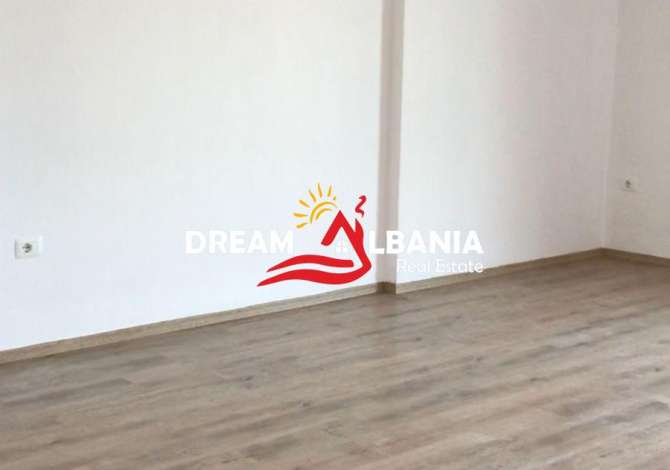 Ambient biznesi me qera 3+1 ne Tirane - 1,000 Euro