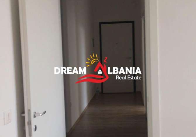 Ambjent per zyra me qera ne rrugen Myslym Shyri prane Gjykates se Shkalles se Pare (ID 4261904).