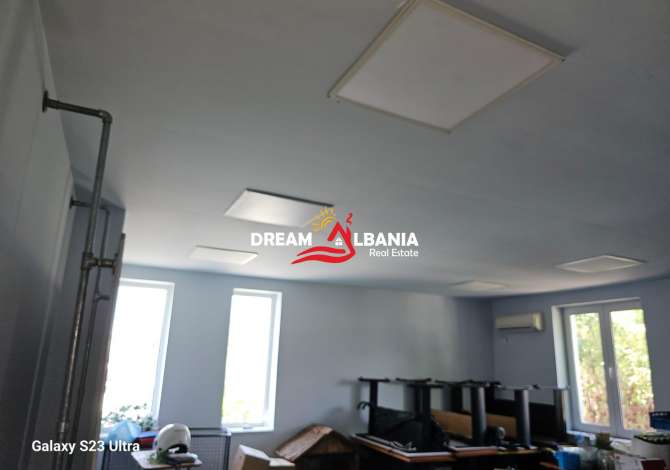 Godine me qera 3 kate ne Kombinat prane Komisariatit nr 6 (ID 4281189).