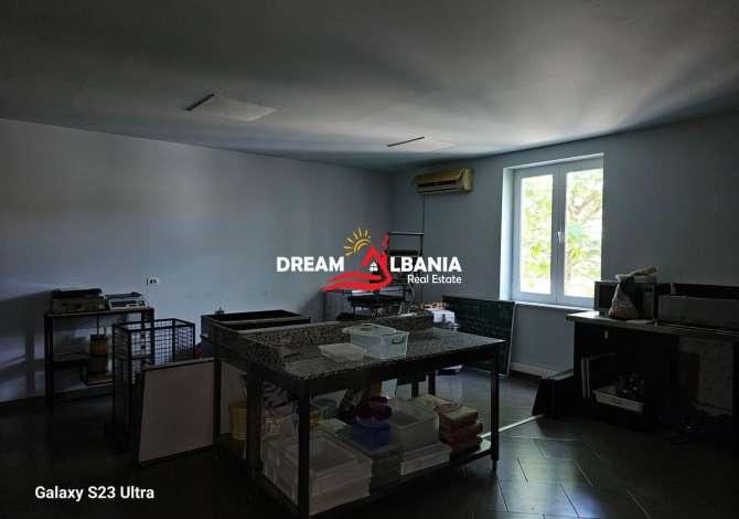 Godine me qera 3 kate ne Kombinat prane Komisariatit nr 6 (ID 4281189).