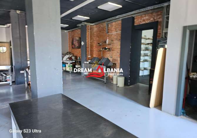 Godine me qera 3 kate ne Kombinat prane Komisariatit nr 6 (ID 4281189).