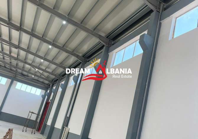 Magazine ne shitje ne autostraden Tirane-Durres (ID 4181065)