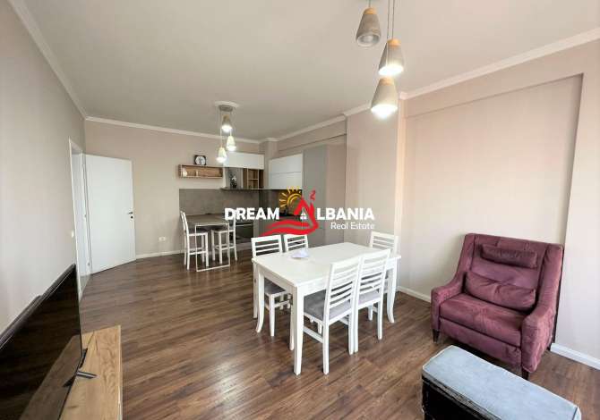 Shtepi me qera Apartament ne Tirane, 2+1, Mobilimi E mobiluar, Pagesa 800  Euro.