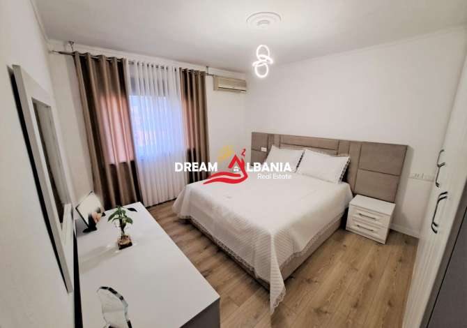 Shtepi ne shitje Apartament ne Tirane, 2+1, Mobilimi E mobiluar, Pagesa 135,000  Euro.