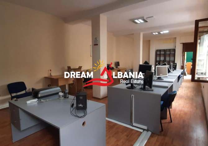 Ambient biznesi me qera 3+1 ne Tirane - 500 Euro