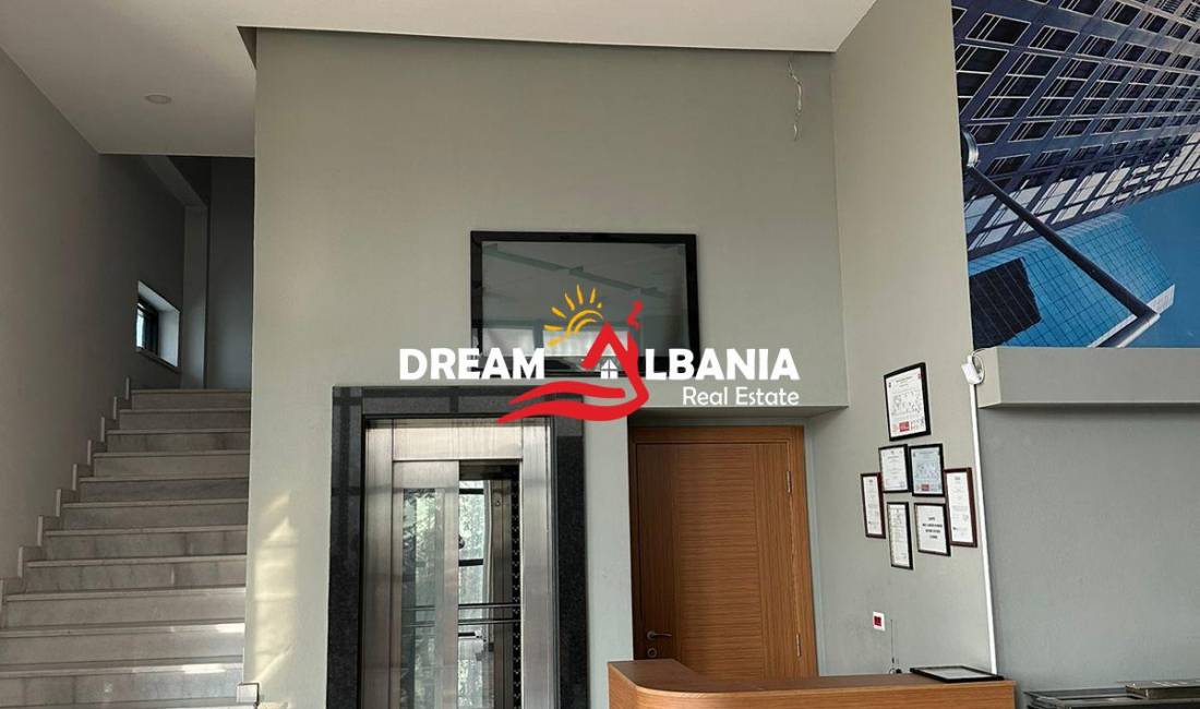 Godine 3 kateshe kapanon ne shitje ne Vore prane Autostrades Tirane-Durres (ID 4181071 ).