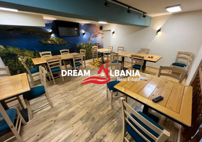 Ambiente Commerciale in Affitto 2+1 a Tirana - 1,100 Euro