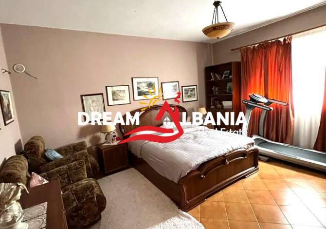 Shtepi ne shitje Apartament ne Tirane, 2+1, Mobilimi E mobiluar, Pagesa 175,000  Euro.
