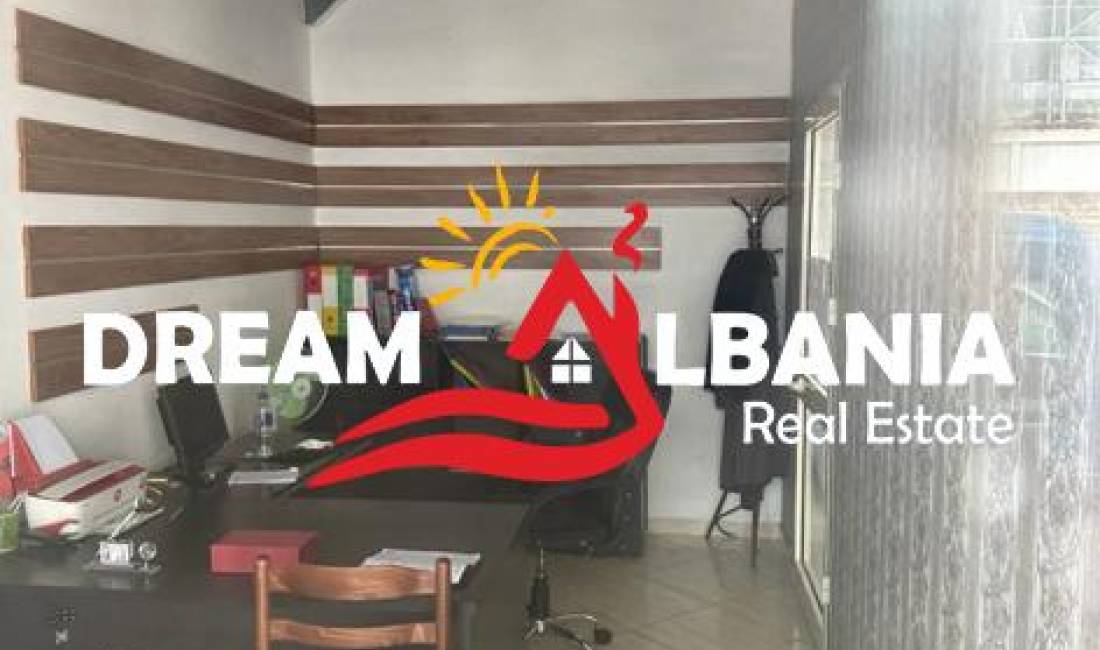 Zyre me qera ne zonen e Laprakes, rruga Lord Bajroni, prane gjykates Administrative,(42611012)