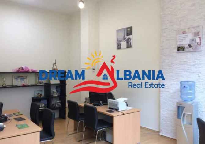 Ambiente Commerciale in Affitto 1+1 a Tirana - 380 Euro