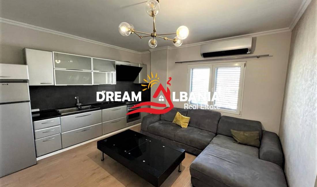 Shtepi ne shitje Apartament ne Tirane, 2+1, Mobilimi E mobiluar, Pagesa 220,000  Euro.