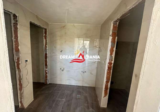 Jepet me qera ambjent biznesi *(2 wc) tek Pazari i Ri, rruga Tefta Tashko Koco (ID 4271929)