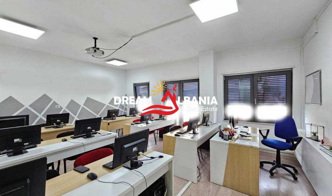 Zyre me qera, me 2 wc dhe 2 Blk. tek Zogu i Zi, Tirane (ID 42611043 )