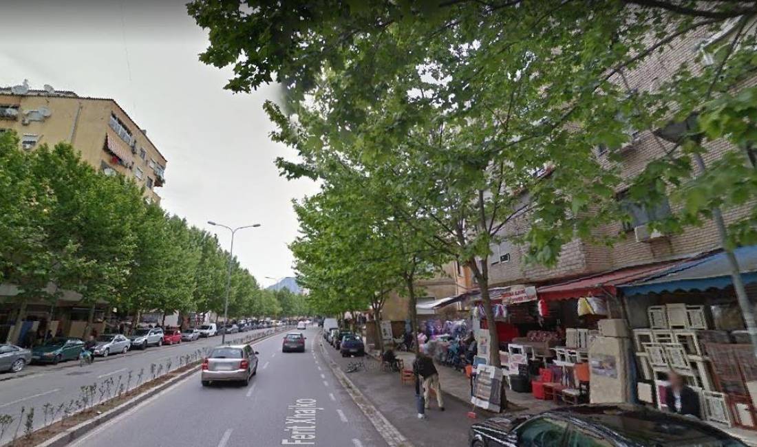 Super Rast!!! Ambjent Biznesi ne shitje ne Rrugen Ferit Xhajko brenda Unazes se Vogel (ID 4171487)