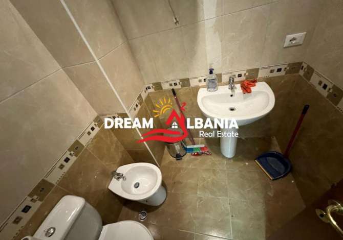 Ambient biznesi ne shitje 3+1 ne Tirane - 315,000 Euro