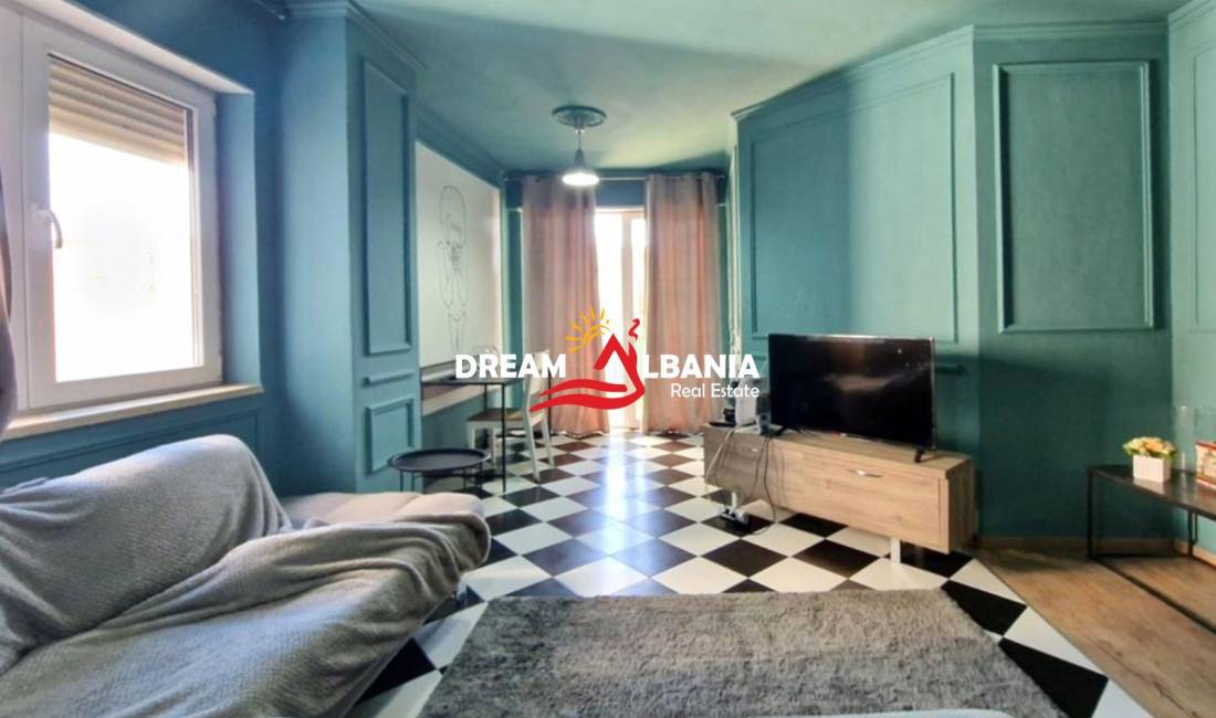 Shtepi ne shitje Apartament ne Tirane, 2+1, Mobilimi E mobiluar, Pagesa 244,980  Euro.