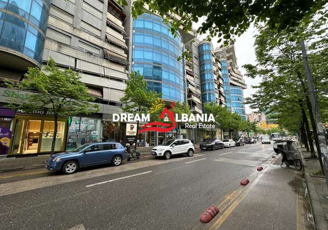 Business Property for Rent 3+1 in Tirana - 2,500 Euro