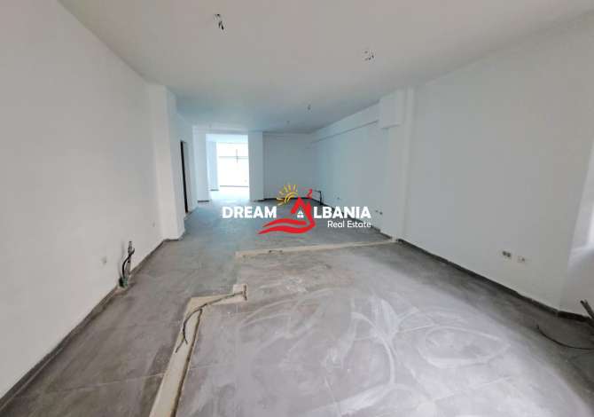 Ambient komercial me qera ne rrugen e Dibres ne Kompleksin Halili ne Tirane (ID 42611063)